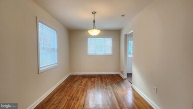 212 W Taylor Run Pkwy, Alexandria, VA 22314 - photo 4