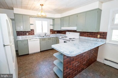 1179 Reading Ave, Boyertown, PA 19512 - photo 5