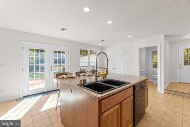 11211 Thompson Ave, Reisterstown, MD 21136 - photo 6