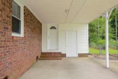203 Pineview Dr, Jacksonville, NC 28546 - photo 3