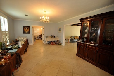 Formal Den