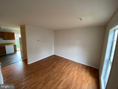 109 Powhatan Ct unit 107, Stafford, VA 22556 - photo 7