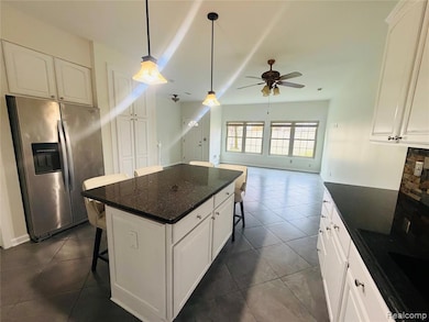 11704 Farmington Rd unit 15, Livonia, MI 48150 - photo 5