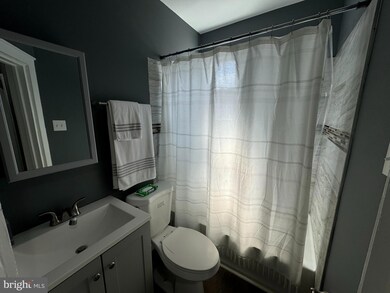1034 S 4th St, Camden, NJ 08103 - photo 7