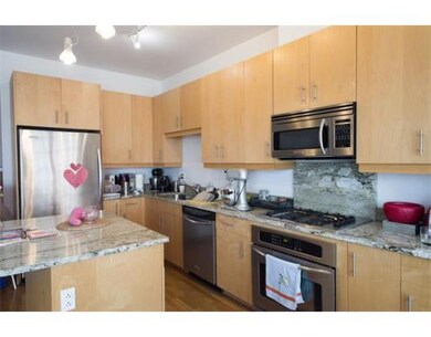 99-105 Broad St unit 7C, Boston, MA 02110 - photo 2