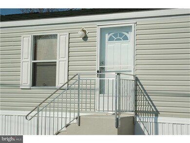 22 Dennis Dr, Pennsville, NJ 08070 - photo 2