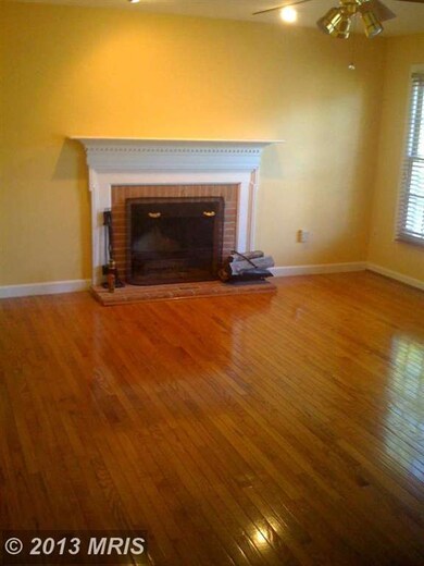 13592 Melville Ln, Chantilly, VA 20151 - photo 2