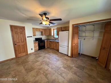 317 W 2nd St, Nescopeck, PA 18635 - photo 7