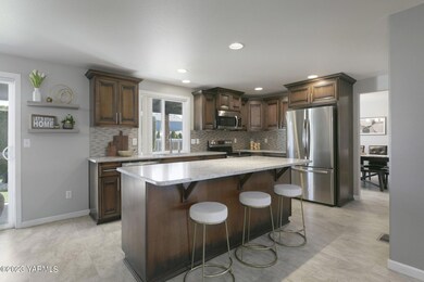 15-web-or-mls-Hyde_231004_Nuggett_Moxee_