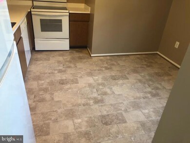 20073 Dunstable Cir, Germantown, MD 20876 - photo 5