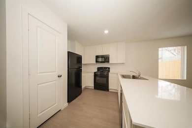 9204 SW 20th St, Oklahoma City, OK 73128 - photo 7