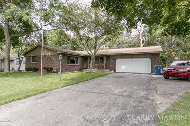 1745 Broadview Jenison MI 49428