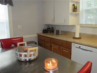 173 Warrington St, Providence, RI 02907 - photo 7