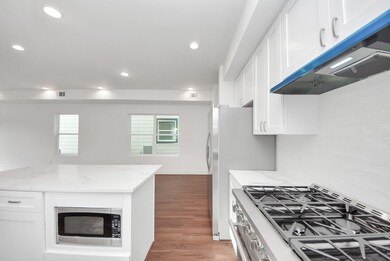 611 E 39th St unit D, Houston, TX 77022 - photo 7