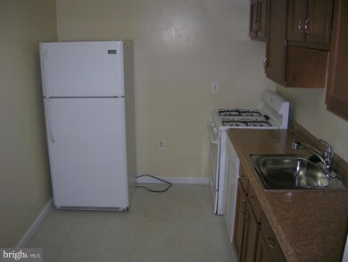 5206 Newton St unit T-1, Bladensburg, MD 20710 - photo 7