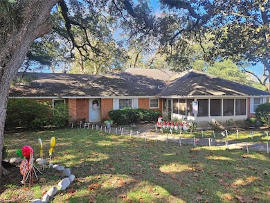 1006 Hillcrest Dr, Richmond, TX 77469 - photo 2