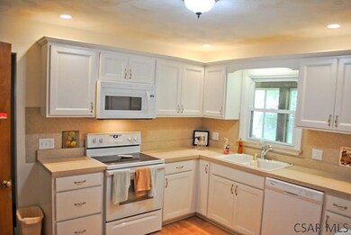 1565 Shelburne Place, Johnstown, PA 15905 - photo 5