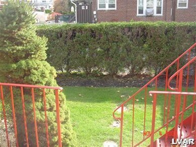 2324 W Allen St unit 2W, Allentown, PA 18104 - photo 4