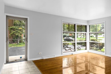 415 E Atwater Ave, Elmhurst, IL 60126 - photo 5