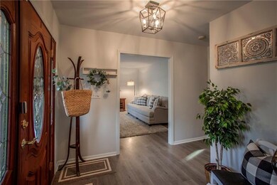 10234 Oakmont Cir, Lenexa, KS 66215 - photo 6