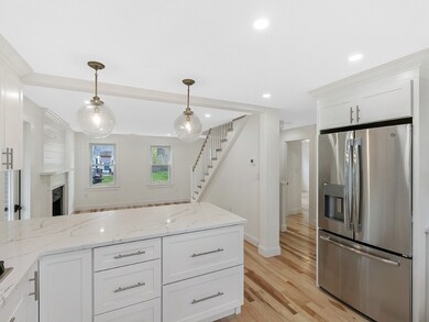 82 Lakeshore Dr, Westwood, MA 02090 - photo 3