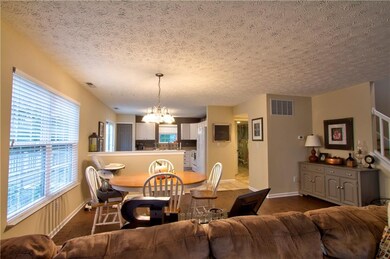 8053 Melbourne Ln, Avon, IN 46123 - photo 6