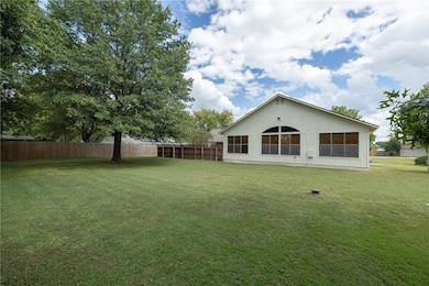 1719 Ridgeview Dr, Springdale, AR 72762 - photo 7