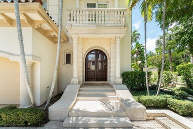 256_Everglades_Avenue_04