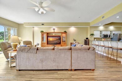 2-Living-Room-Area