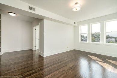 2608 W Montrose Ave unit 3, Chicago, IL 60618 - photo 6
