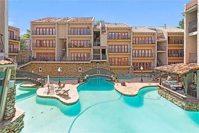 1111 W 46 St unit 44, Kansas City, MO 64112 - photo 3