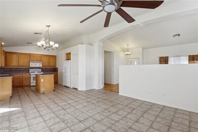2713 Meadow Spring Ct, Las Vegas, NV 89156 - photo 7