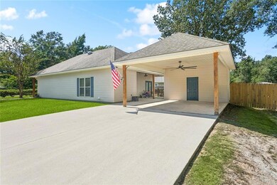 1605 Labarre St, Mandeville, LA 70448 - photo 2