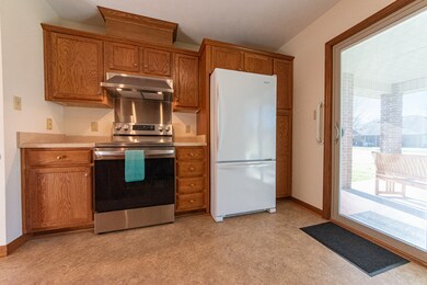 3188 Valley Forge Ave, Columbus, IN 47203 - photo 7