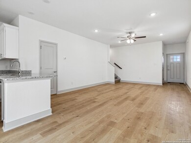 10207 Tulipwood Run unit 101, San Antonio, TX 78252 - photo 3