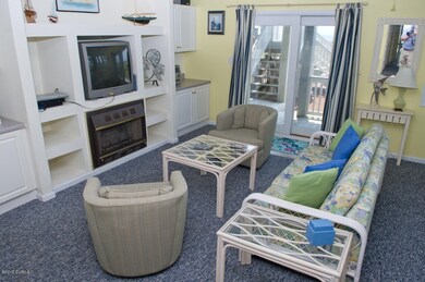 Living Rm