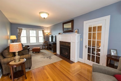 118 Washington Rd, Schenectady, NY 12302 - photo 2