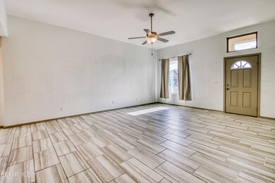 525 Cedarwood Ave, El Paso, TX 79928 - photo 2