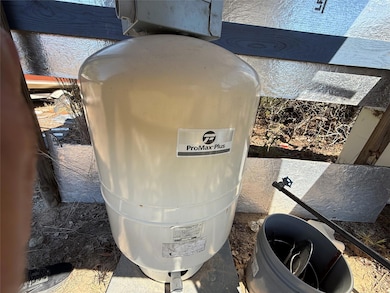 1258 Willow Creek Dr, Elgin, TX 78621 - photo 6