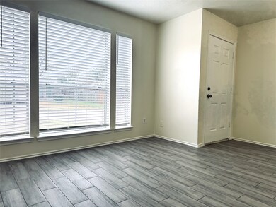 8911 Cedar Top Dr, Houston, TX 77088 - photo 6