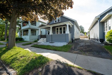 204 Swan St, Schenectady, NY 12302 - photo 2