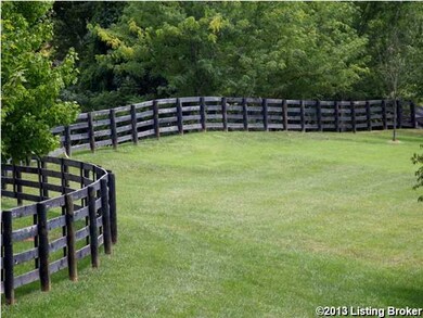 52 Bates Ct, Louisville, KY 40204 - photo 3