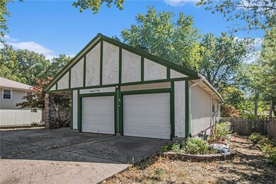 1904 NW Willowbrook Dr, Blue Springs, MO 64015 - photo 3