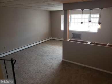 17 S 2nd St unit B, Quakertown, PA 18951 - photo 4