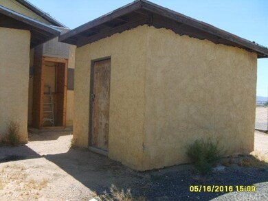 16840 Sunset Dr, Victorville, CA 92395 - photo 6