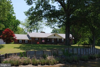 327 Buena Vista Dr, Colonial Beach, VA 22443 - photo 4