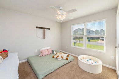 6-web-or-mls-1048 Limpkin St-06