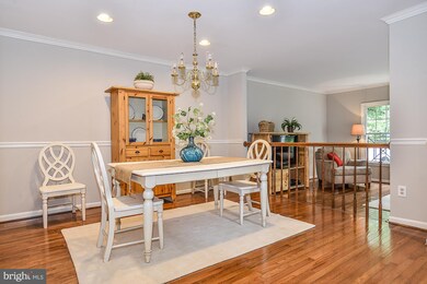 6315 Tisbury Dr, Burke, VA 22015 - photo 6