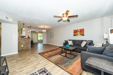 18806 N Aztec Dr, Sun City, AZ 85373 - photo 4