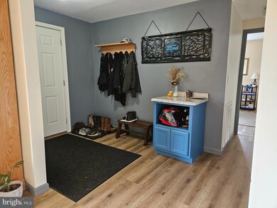 225 Brumbaugh Ave, Chambersburg, PA 17201 - photo 2